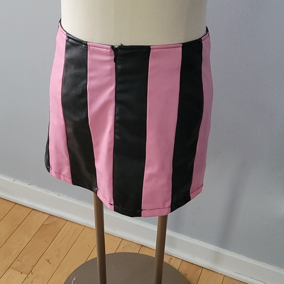 Candy Show Skirt - Picture 4 of 8